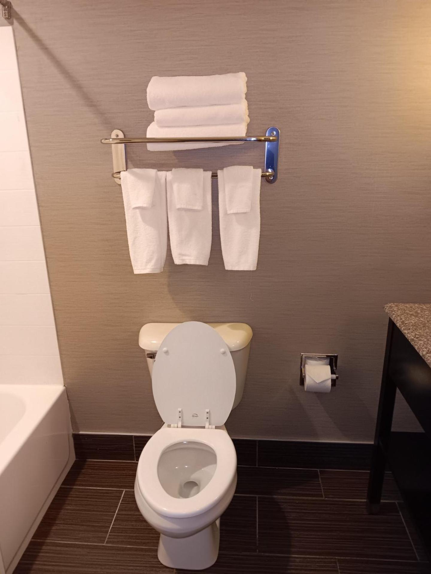 Holiday Inn Express And Suites - Bradford By Ihg Eksteriør billede