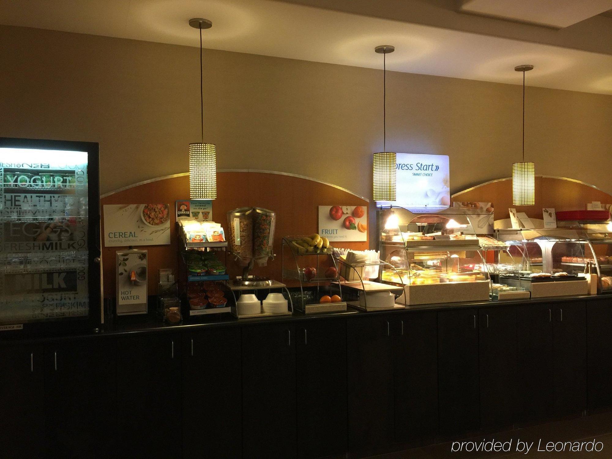 Holiday Inn Express And Suites - Bradford By Ihg Eksteriør billede